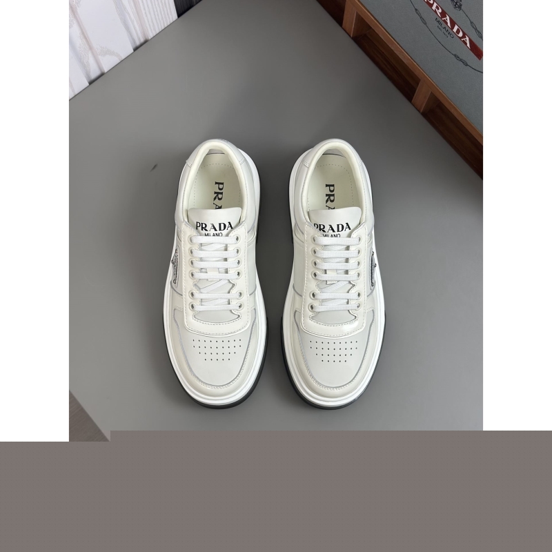 Pra*a casual shoes